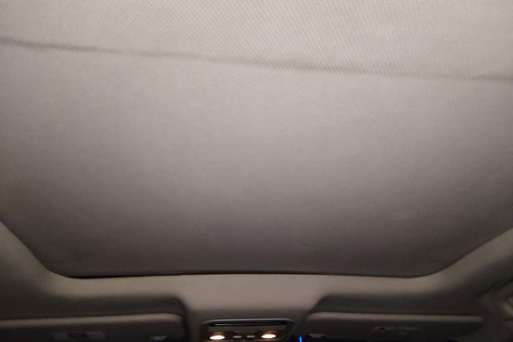 Used FORTHING Joyear X5 2017 Jingxiang Series 1.5T CVT Luxury Model Headliner