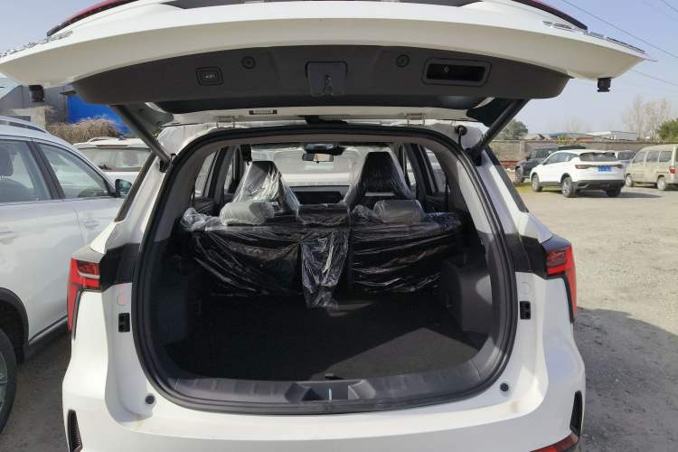 Used Changan CS75 PLUS 2025 Model, 3rd Generation Champion Edition 1.5T Jinghang Version