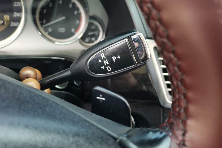 Used Mercedes-Benz E-Class 2012 E 300 L Fashion Model
