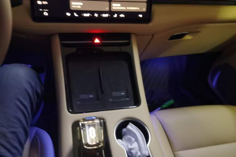 Used Hima AITO M5 2024 Extended-Range Max RS Four-Wheel Drive Advanced Intelligent Driving Version
