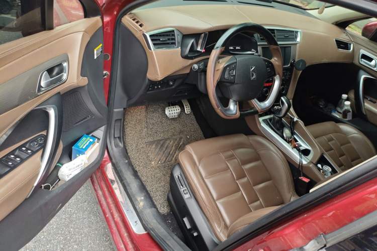 Used DS 4S 2016 1.8T Automatic Prestige Edition THP200 Driver Seat