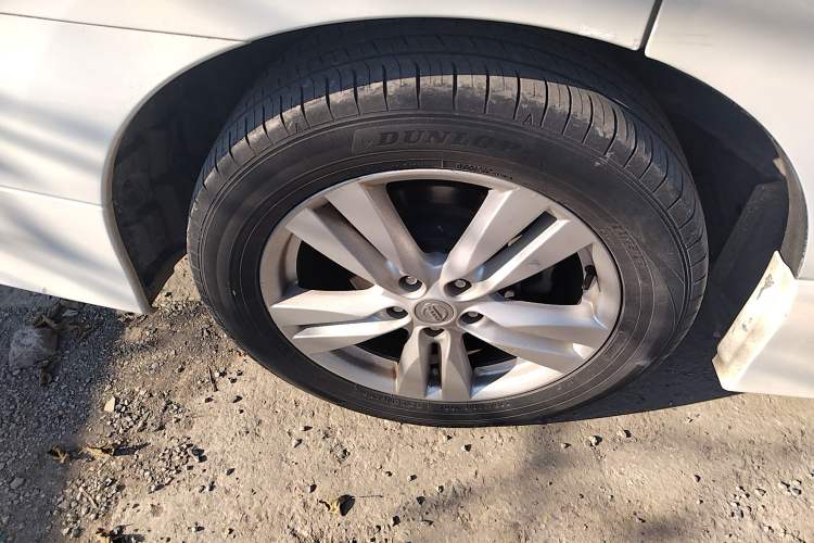 Used Nissan Quest 2015 3.5L SL
