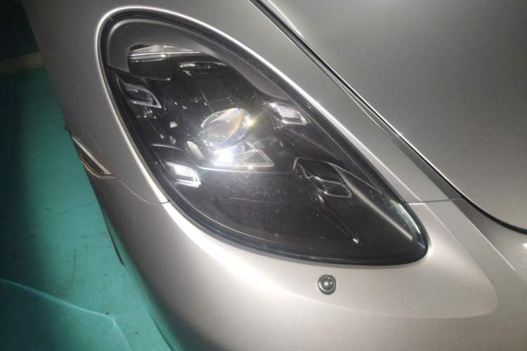 Used Porsche 718 2016 Cayman 2.0T
