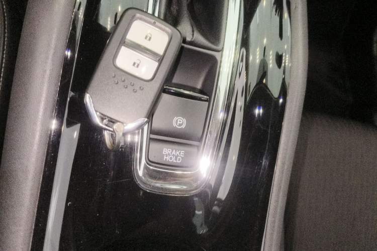 Used Honda Vezel 2020 1.5L CVT Luxury Edition