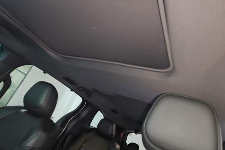 Used Toyota SIENNA 2024 2.5L Hybrid Four-Wheel Drive Luxury Edition