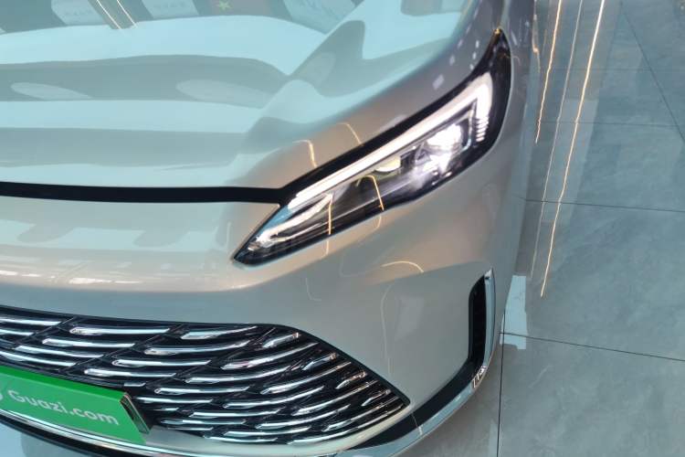 Used Buick GL8 New Energy 2025 Lu Shang Luxury Edition 7-Seater Left Front Headlight