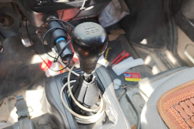 Used Wuling Rongguang 2011 1.2L Base Version Gear Lever