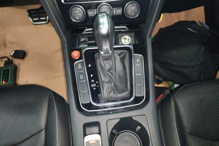 Used Volkswagen FAW-Volkswagen CC 2019 330TSI Glamour Edition China VI Gear Lever