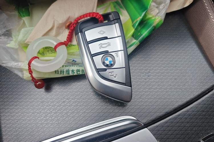 Used BMW 5 Series New Energy 2022 Restyled 535Le Pioneer Edition M Sport Package Vehicle Key