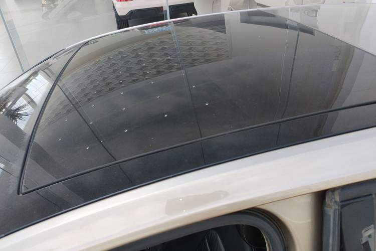 Used Volkswagen Golf 2015 1.4TSI Automatic Luxury Model Roof