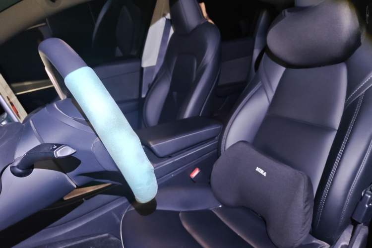 Used Tesla Model Y 2024 Rear-Wheel-Drive Version Left Front Seat