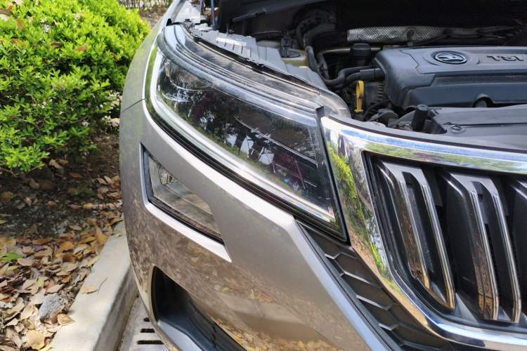 Used Skoda Kodiaq GT 2019 TSI380 4x4 Flagship Model China VI Standard Right Front Headlight