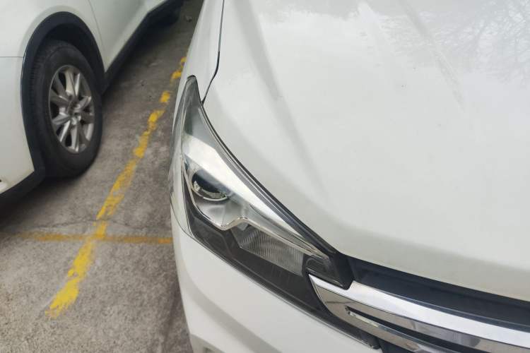 Used Dongfeng Fengon S560 2018 1.8L Manual Urban Model 7 Seats