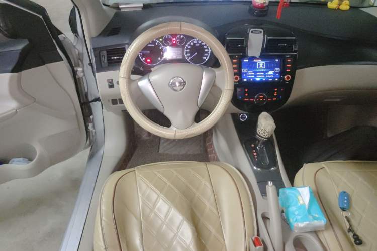 Used Nissan Tiida 2011 1.6L CVT Smart Version Steering Wheel