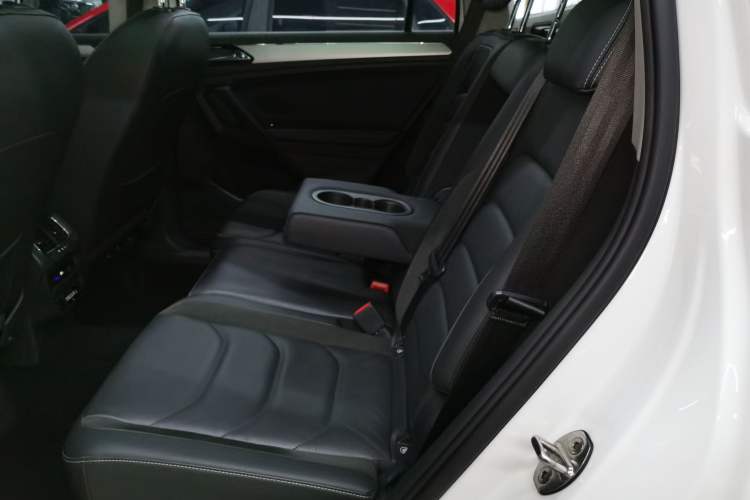 Used Volkswagen Tiguan L 2019 330TSI Automatic Two-Wheel Drive Smart Luxury Version China VI Standard