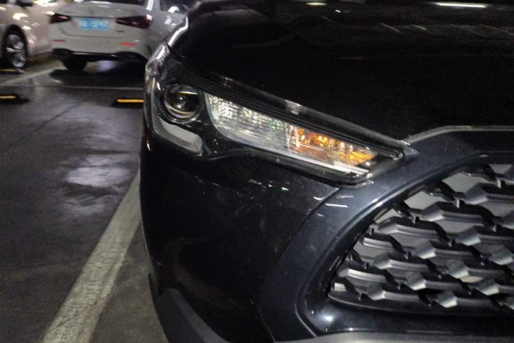 Used Toyota Corolla Cross 2023 Dual-Motor 2.0L Pioneer Edition Right Front Headlight