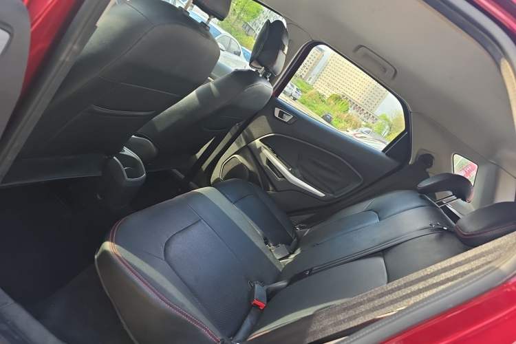 Used Ford EcoSport 2013 1.5L Automatic Fashion Model Left Rear Seat