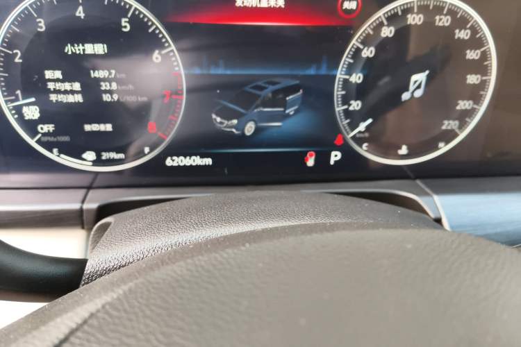 Used Buick GL8 2022 ES Landtrek 653T Luxury Edition Odometer Close Up