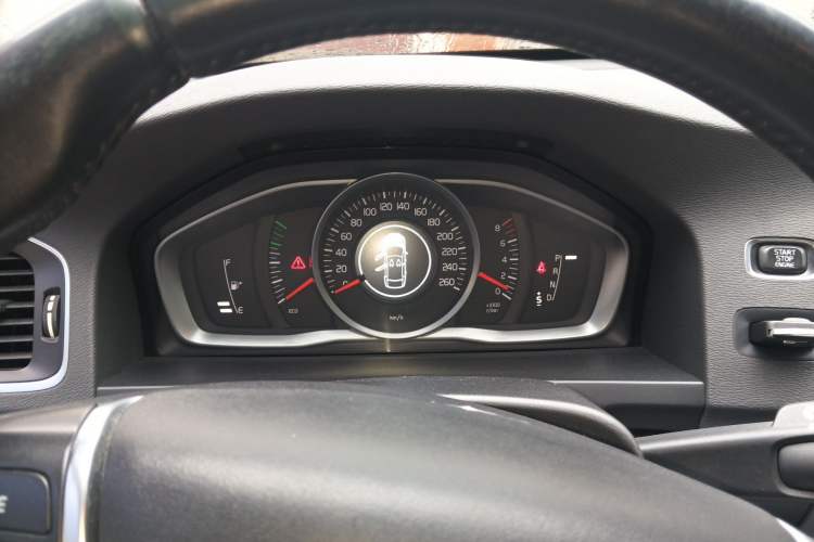 Used Volvo S60 2014 S60L 2.0T Smart Drive Edition Instrument Cluster