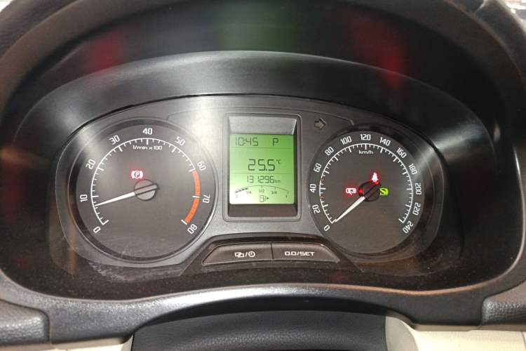 Used Skoda Fabia 2014 1.4L Automatic Crystal Edition Instrument Cluster