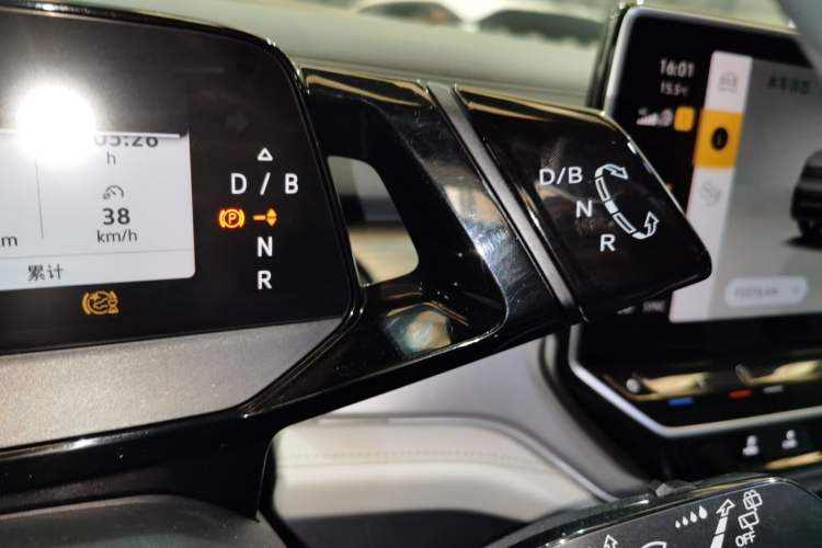 Used Volkswagen ID.6 CROZZ 2022 Standard Range PURE Edition
