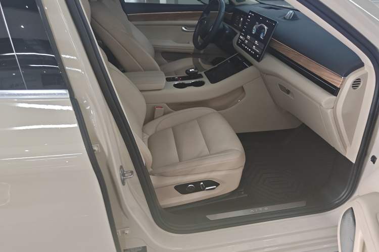 Used Hima AITO M5 2023 All-Electric Rear-Drive Standard Edition Right Front Seat