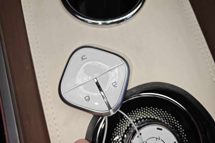 Used Wuling Bingo 2023 410 km Lingxi Deluxe Edition
