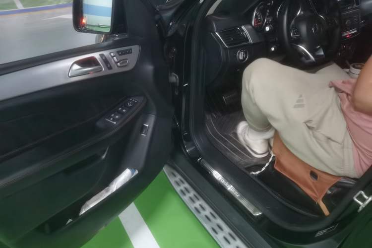 Used Mercedes-Benz GLE Coupe 2015 GLE 450 AMG 4MATIC Coupe SUV
