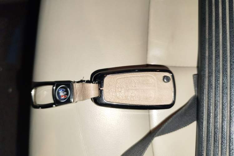 Used Buick GL8 2018 28T Luxury Model China VI Standard