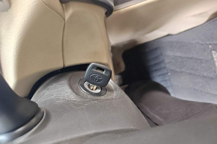 Used Toyota YARiS L Zhi Xuan 2014 1.3E Manual Charm Edition