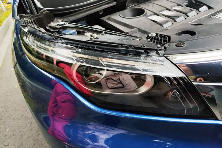 Used Qoros 5 2017 1.6T Automatic Prestige Model Right Front Headlight