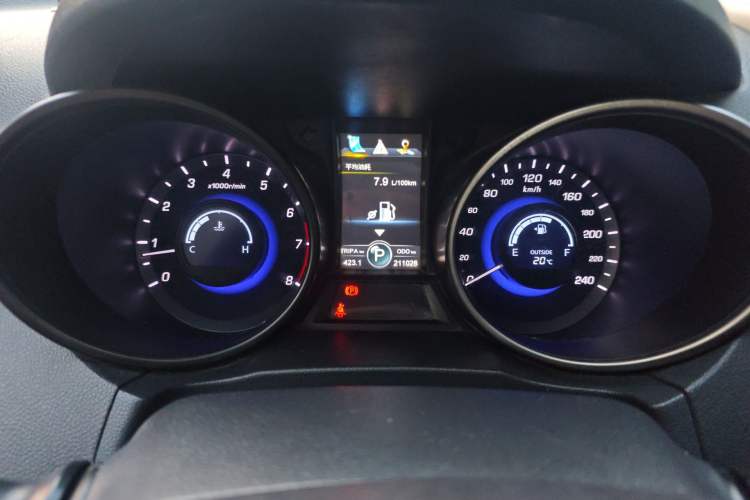 Used CHANGAN CS75 2014 1.8T Automatic Prestige Model China IV Standard
