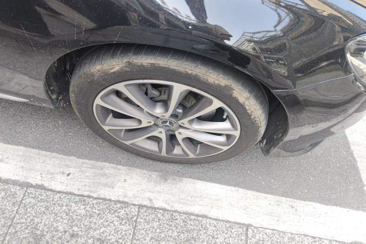 Used Mercedes-Benz E-Class 2019 E 260 L
