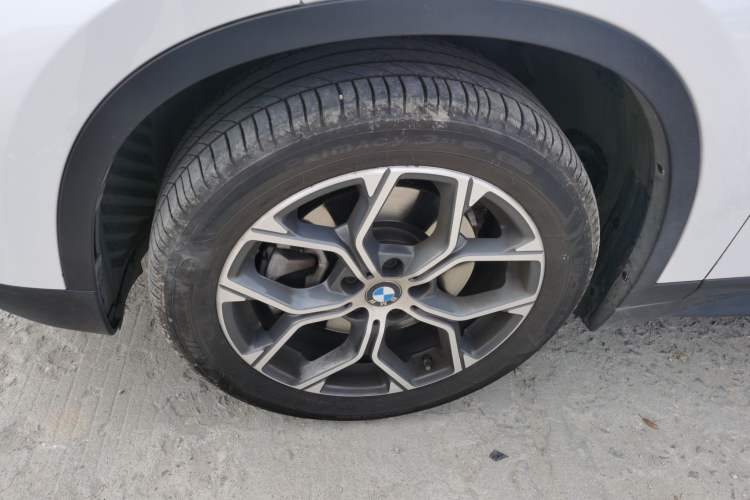 Used BMW X1 2022 sDrive25Li Leading Model Left Front Wheel Hub