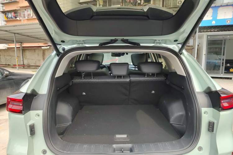 Used Dongfeng Aeolus Huge 2022 Mach Power 1.5T Dare-to-Love Edition