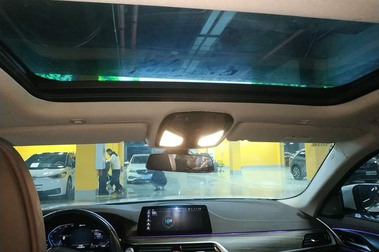 Used BMW 5 Series New Energy 2020 Mileage Upgrade Version 530Le Pioneer Edition
