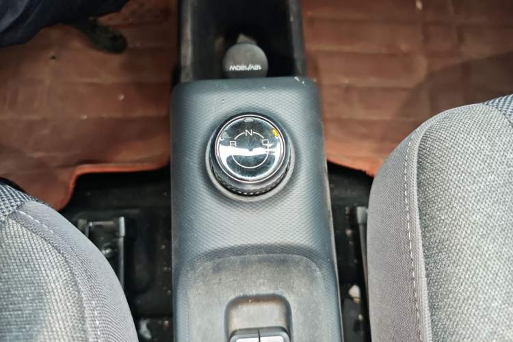 Used Wuling Zhiguang New Energy 2025 Comfort Model Gear Lever