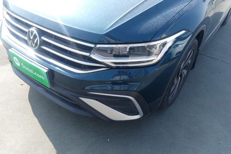 Used Volkswagen Tiguan L 2023 330TSI Automatic Two-Wheel Drive Smart Edition
