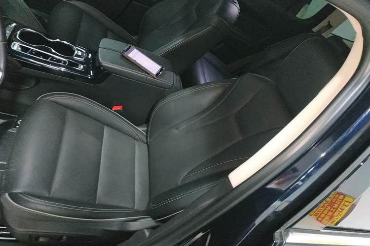 Used Buick Envision 2021 Encore Plus 652T 7-Seat Luxury Model
