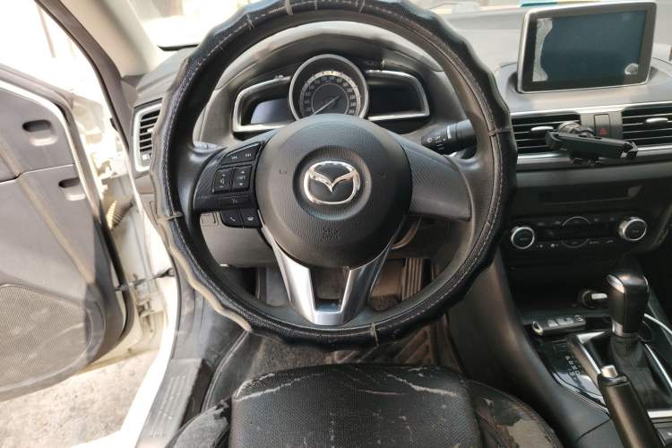 Used Mazda 3 Axela 2016 Sedan 1.5L Automatic Luxury Model Steering Wheel