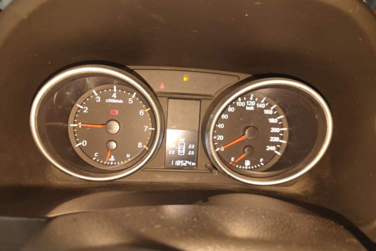 Used Haval H6 2011 2.0L Manual Two-Wheel Drive Elite Version