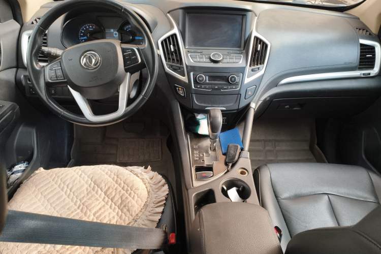 Used Dongfeng Aeolus AX7 2015 2.0L Automatic Zhiyi Trim
