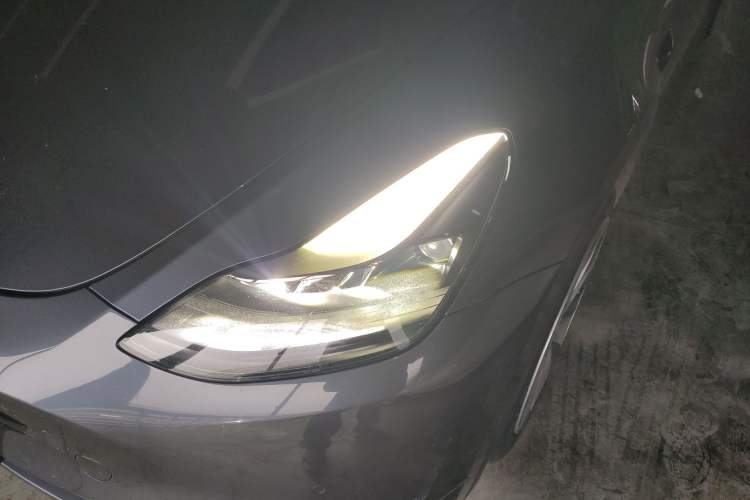 Used Tesla Model Y 2022 Long-Range All-Wheel-Drive Version Left Front Headlight