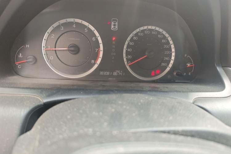 Used Honda Accord 2011 2.0L EX Navi Odometer Close Up