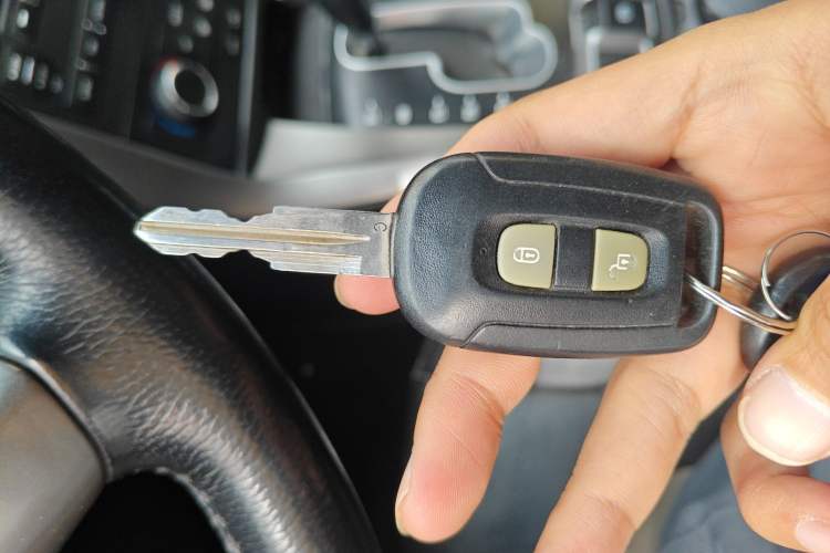 Used Chevrolet Captiva 2012 2.4L 4x4 Flagship Edition 7 Seats
