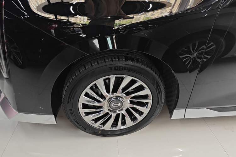 Used GAC Trumpchi M8 2024 Zongshi Series 400T Ultimate Edition Exterior 4