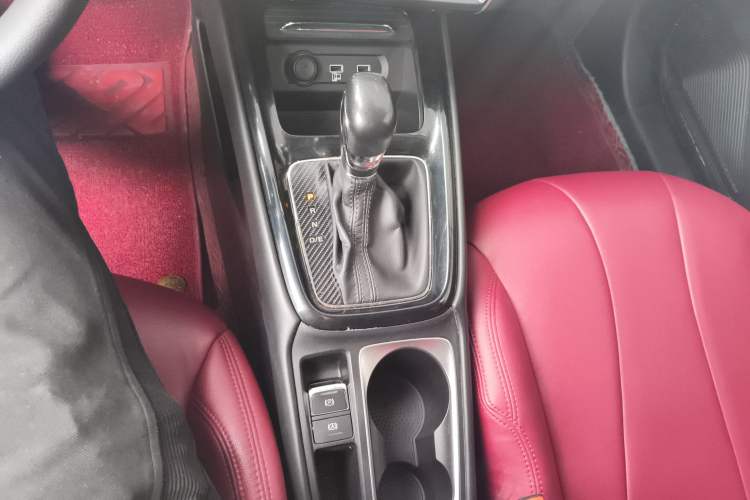 Used Roewe i5 2020 1.5L Automatic 4G Connected Linghao Edition