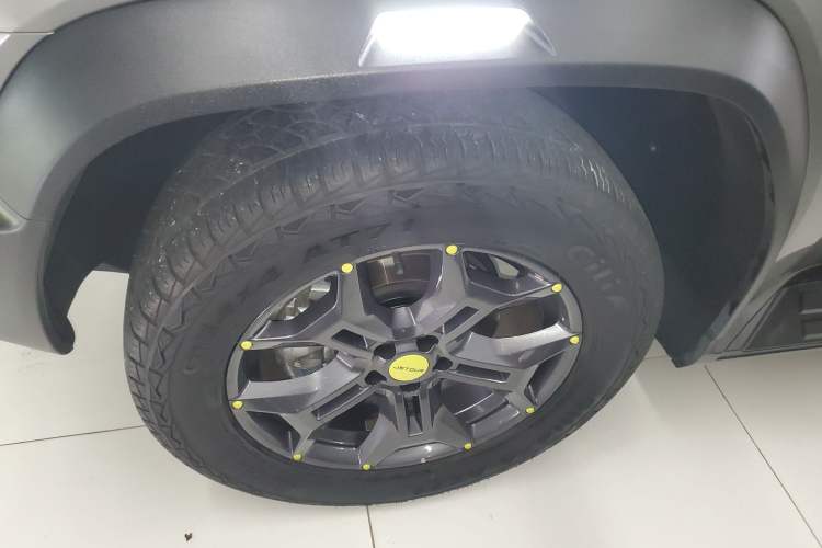 Used JETOUR Traveler 2023 2.0T All-Wheel Drive CrossPRO+ Exterior 4