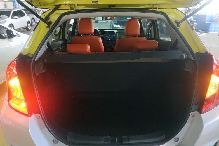 Used Honda Fit 2014 1.5L LX CVT Comfort Model
