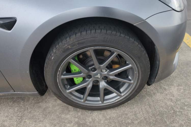 Used Tesla Model 3 2020 Standard Range Rear-Wheel Drive Upgraded Version Right Front Wheel Hub